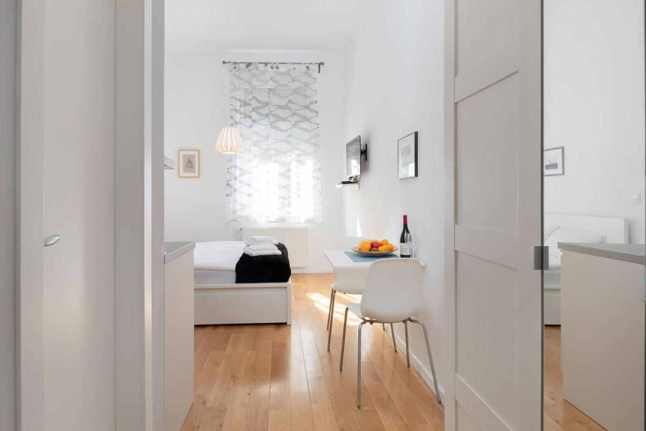 Modern Studio Near Park Zrinjevac And Main Square Zagreb Eksteriør billede